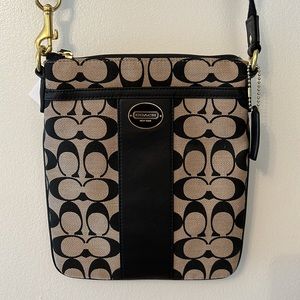 NWT Black/Khaki Coach Crossbody Purse